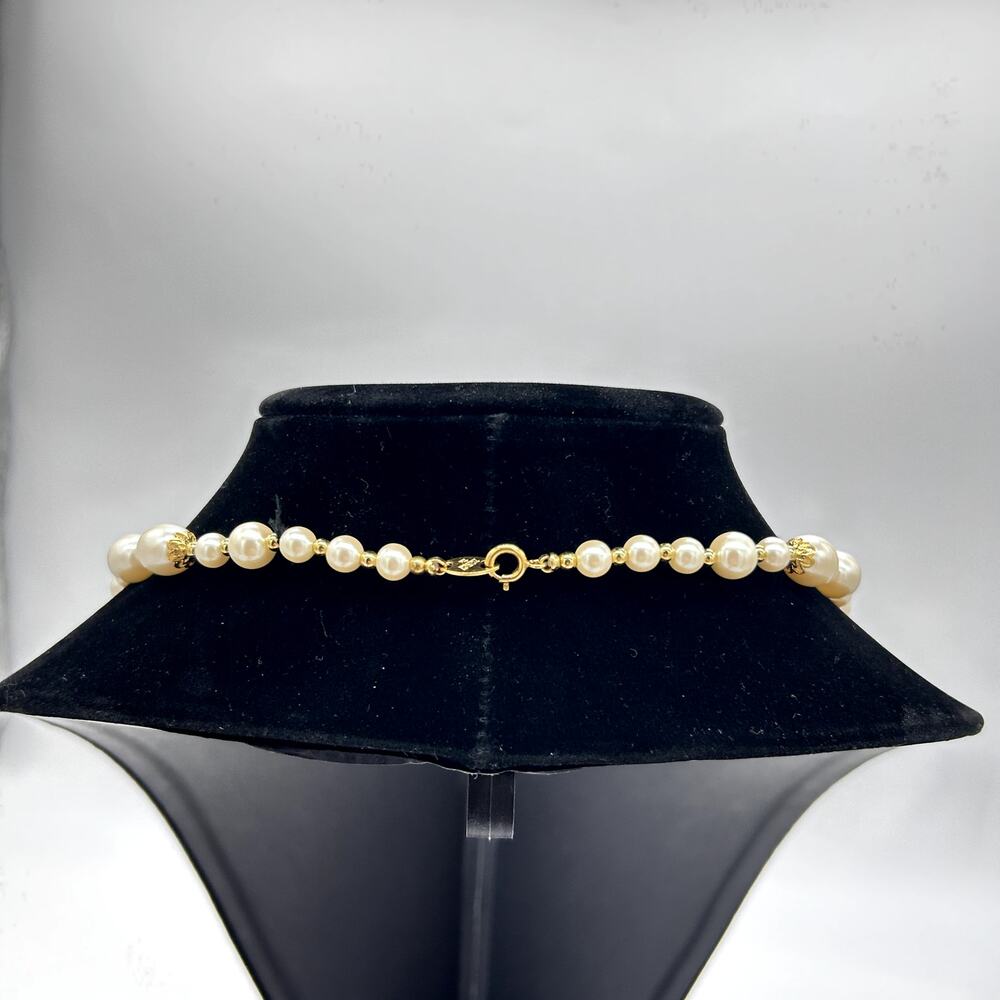 Vintage Trifari Faux Pearl Gold Tone Bead Necklace 60's Costume Jewelry - Picture 3 of 6